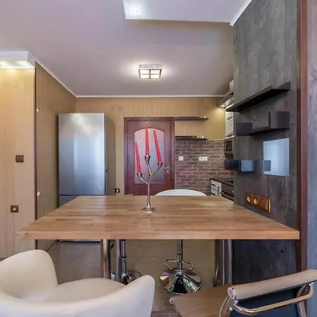 Cosy Chic Sea Garden Apartment * 바르나